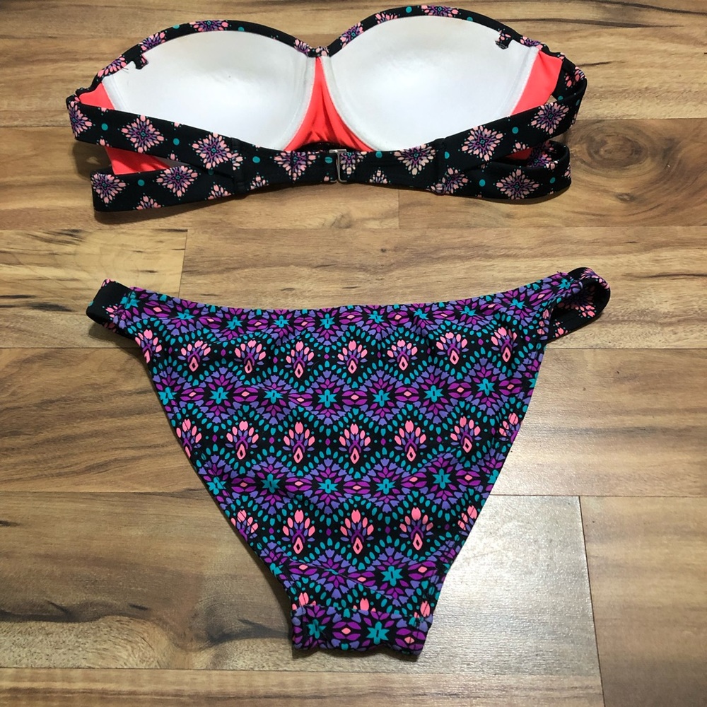 Geometric Print Bikini - Picture 2 of 4